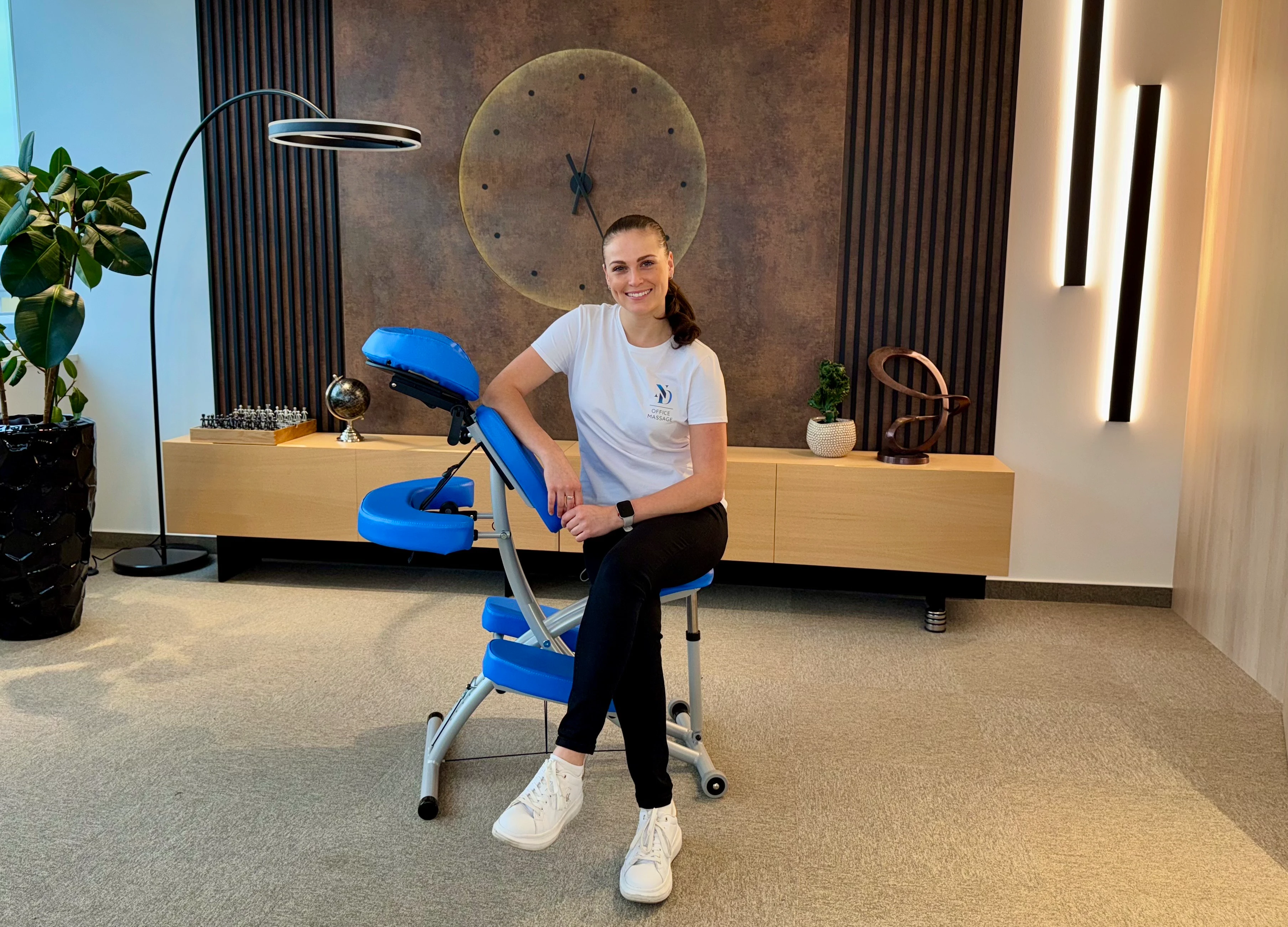 irodai-masszázs-office-massage-about-myself-magamról